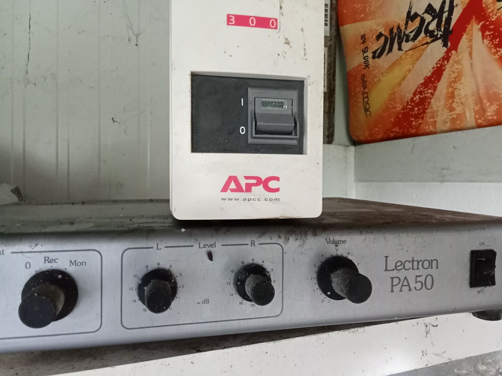 Vendo amplificador lectron pa-50 mais back up 300 apc
