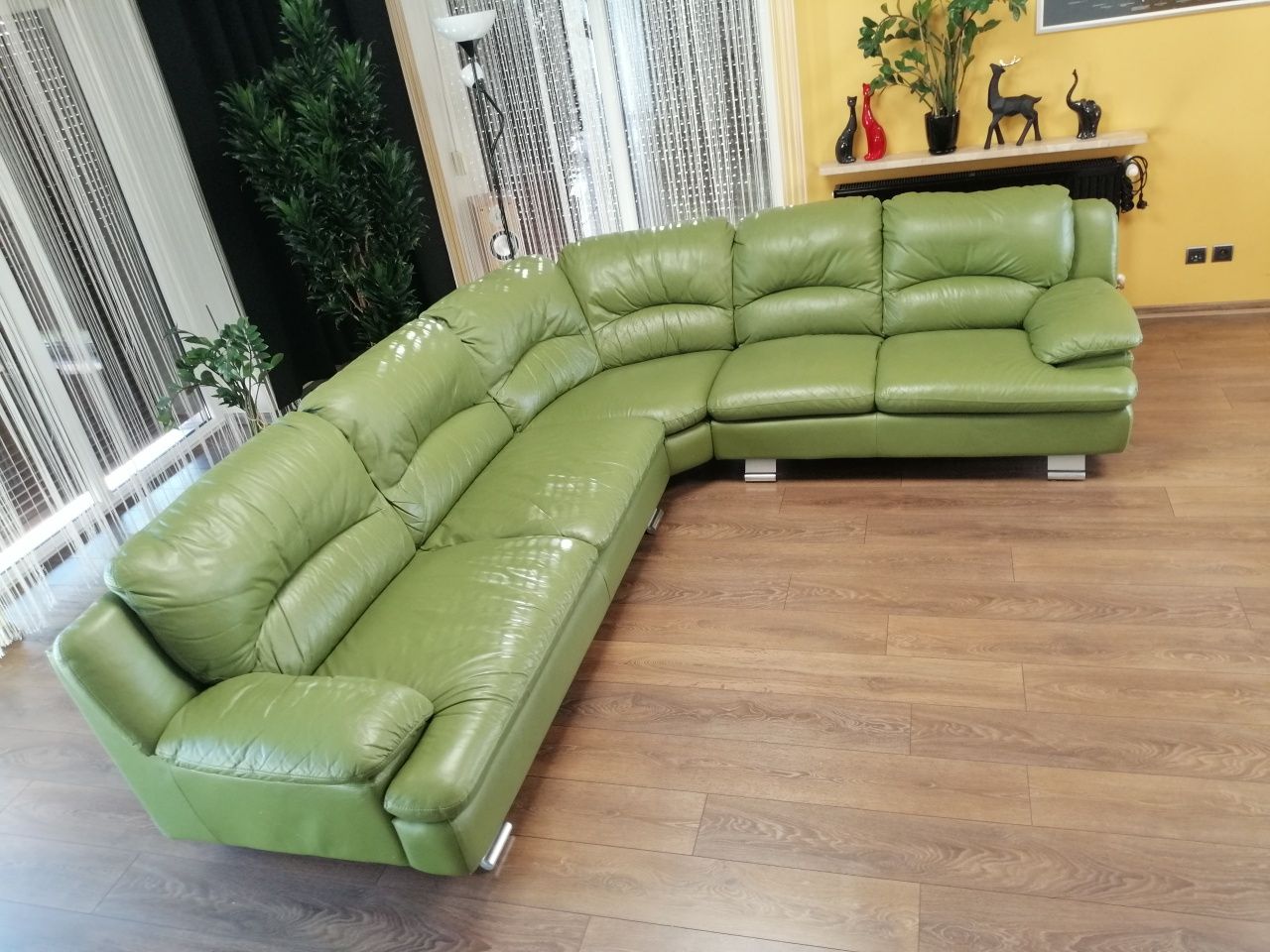 Narożnik wypoczynek kanapa do salonu  skórzany  300 x 250 Agata Meble