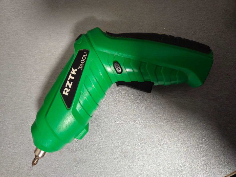 Шуруповерт RZTK 1213Li + викрутка