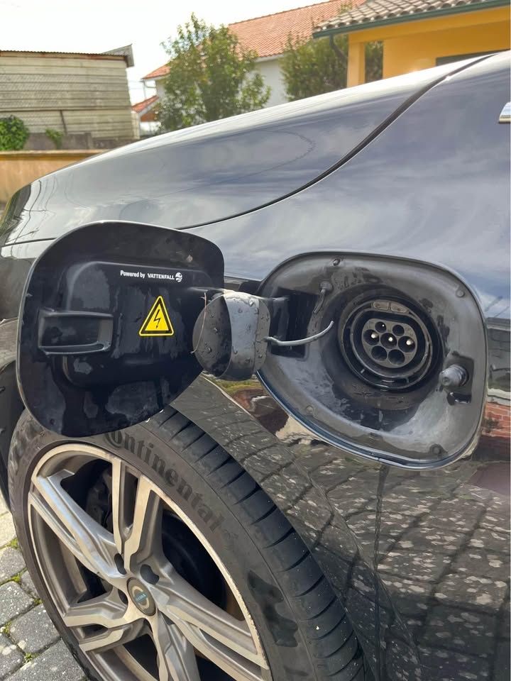 Volvo v60 hybrid