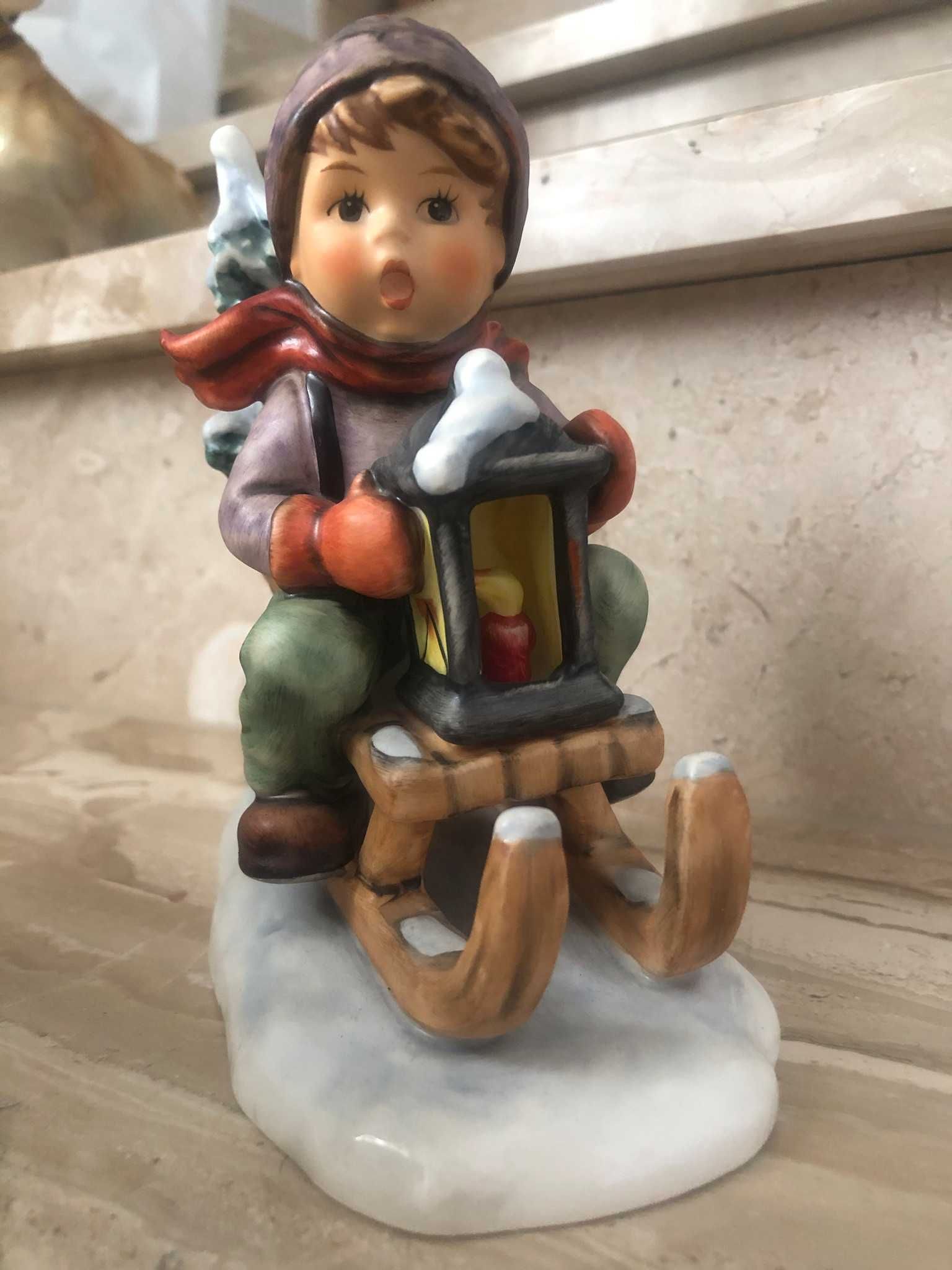 Porcelanowa Figurka M.I.Hummel Goebel 396/1 Ride Into Christmas