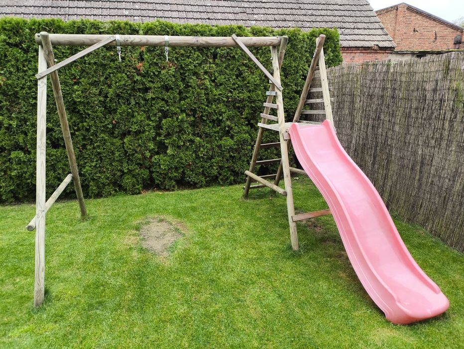 Zjeżdżalnia ogrodowa z huśtawką