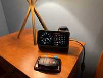 Minimalistyczny Stojak na Telefon Zegarek IPhone & Apple Watch Stand