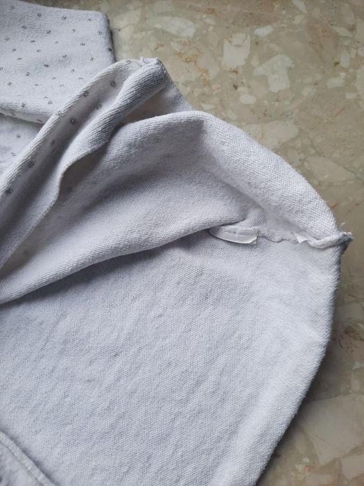 Wizytowy biały sweterek wdzianko Obaïbi 9 mcy r. 68/74