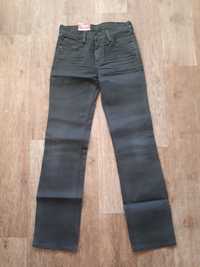 Джинсы женские  Levis 28/32