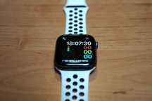 Apple Watch 5 44mm (gwiezdna szarość) + 5 pasków