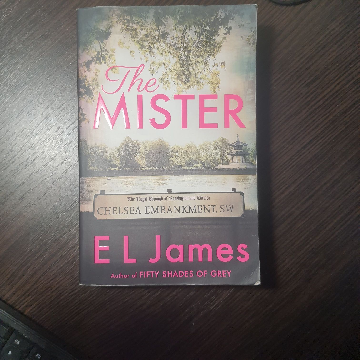 Книга E.L. James - The Mister (Е.Л. Джеймс - Містер) англійською мовою