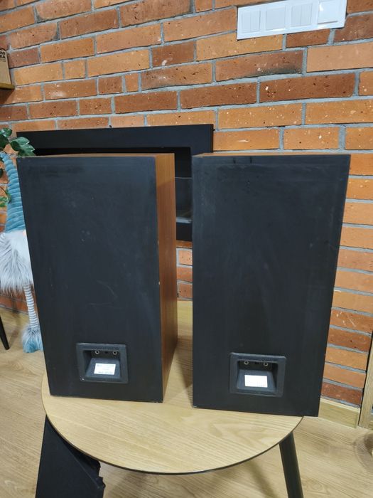 Monitory podstawkowe Bowers & Wilkins DM5 B&W DM5