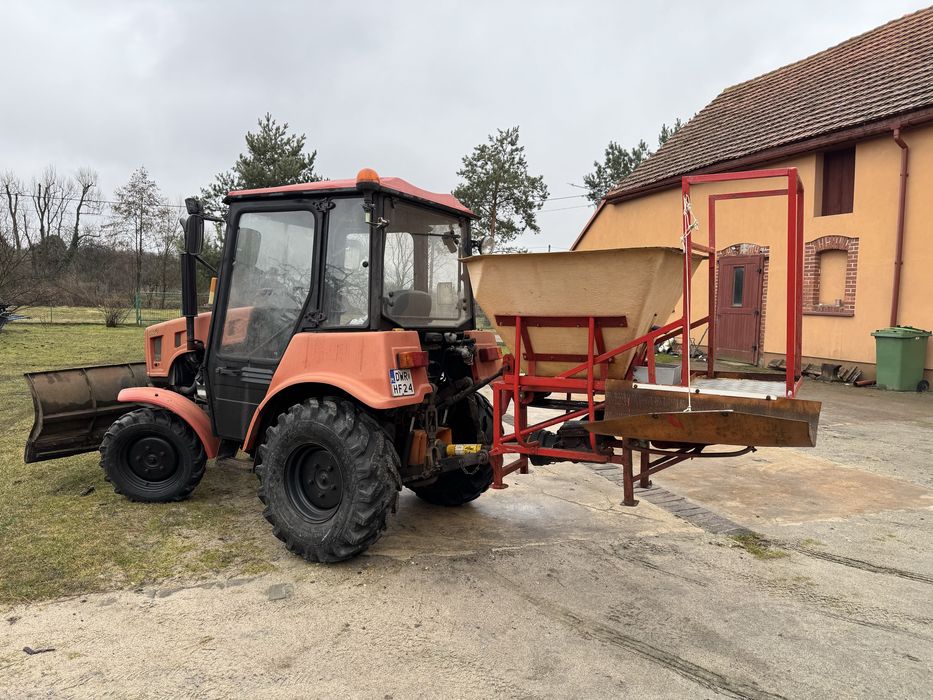 MTZ 320 zima pług komunalny 4x4