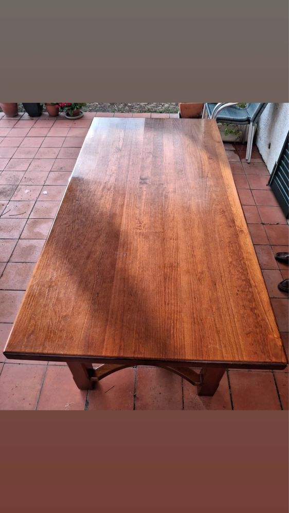 Mesa de Madeira Maciça