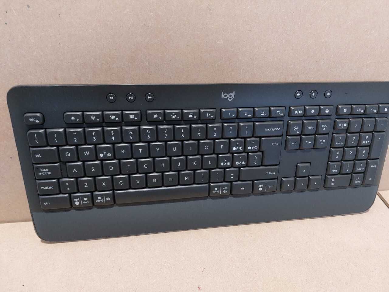 Klawiatura bezprzewodowa Logitech K650