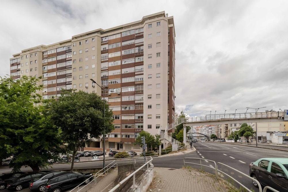 Quarto Arrendar, Despesas incl, Aceita animais pequenos, Lumiar-LISBOA