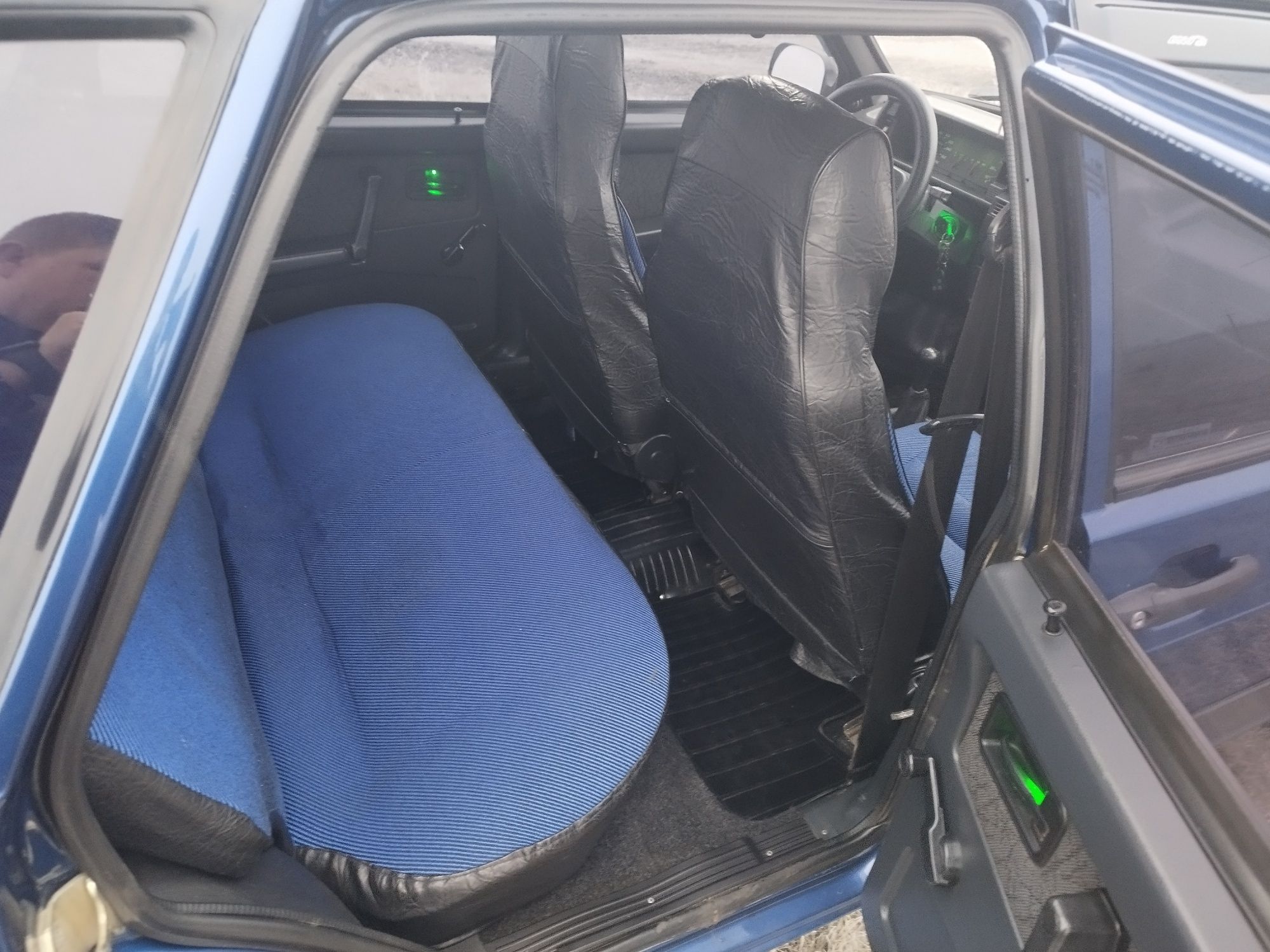 Продам своё  авто ваз 2199