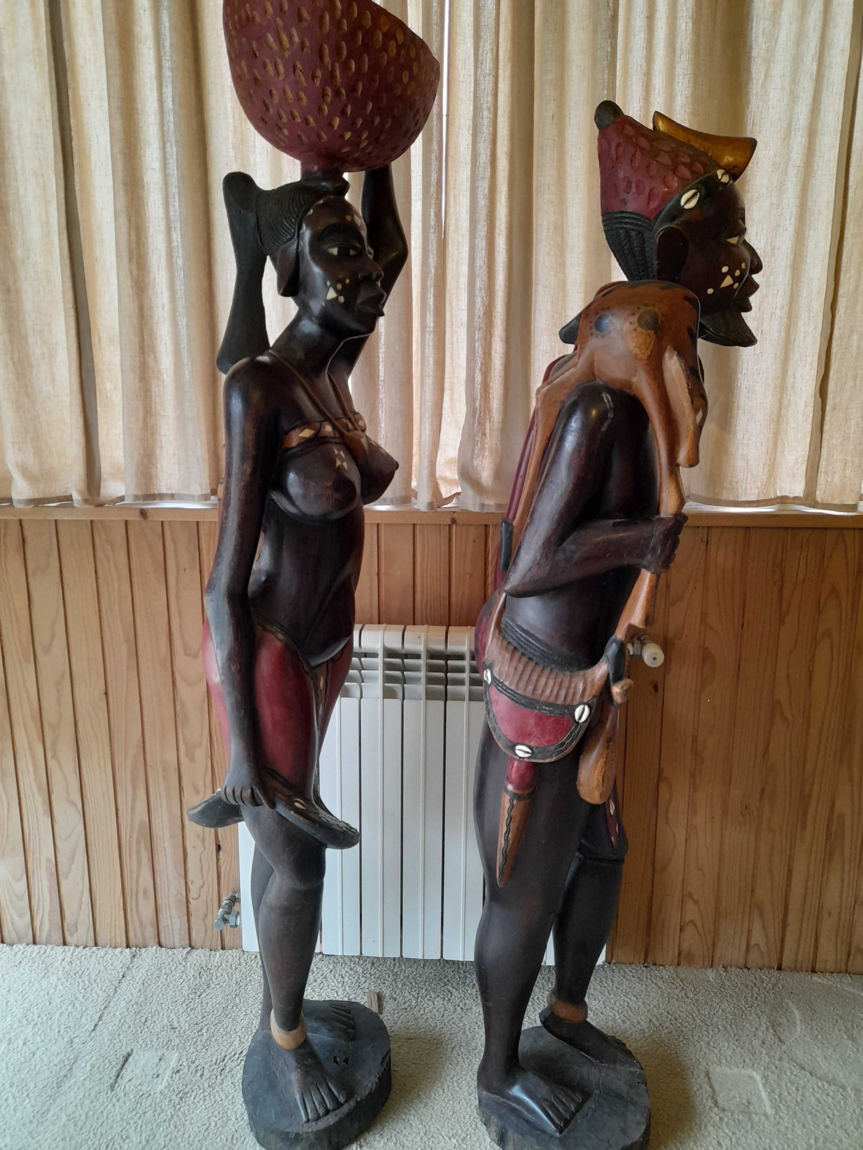 Estátuas Africana em Madeira