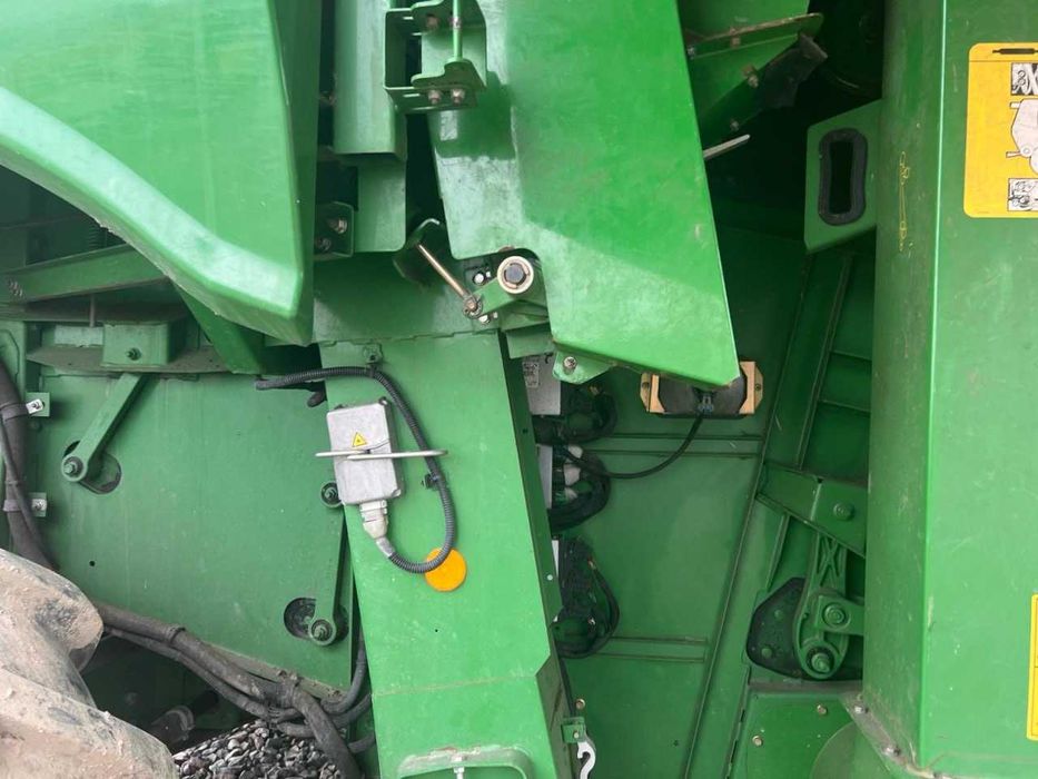 Зернозбиральний комбайн John Deere S680I
