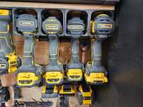 Універсальний тримач шуруповерта Makita,DeWalt,Bosch,Milwaukee