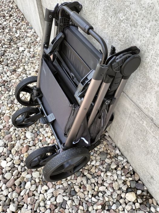 Wózek spacerowy Carrello Bravo