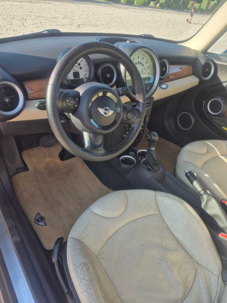 Продам MINI Cooper 2011 рік.