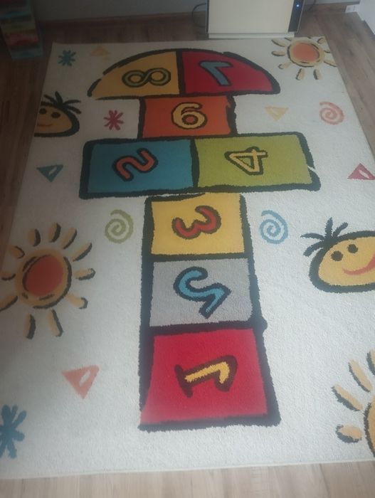 Dywan klasy 160 na 220