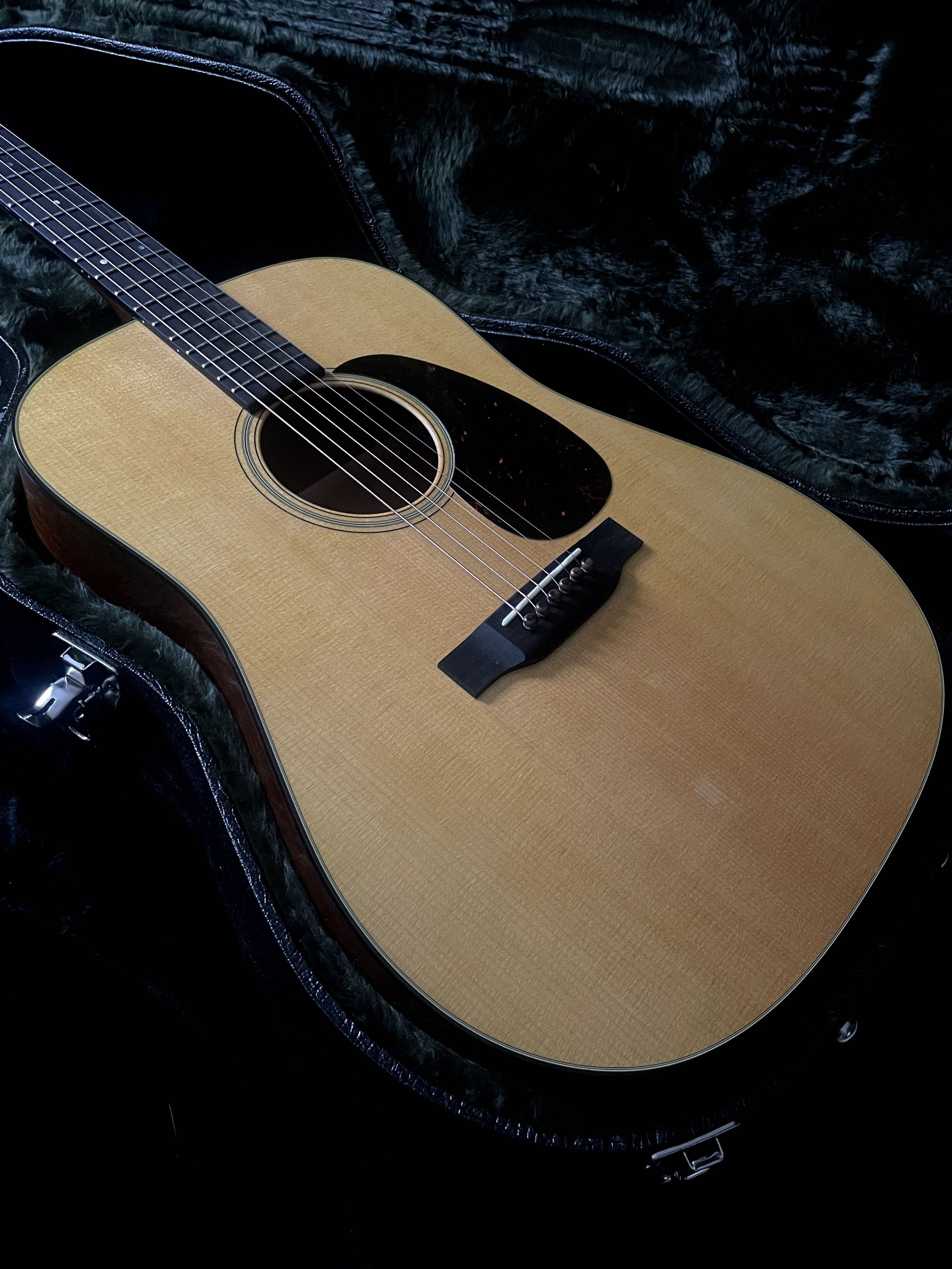 MARTIN  D18 Gitara akustyczna  2023  USA