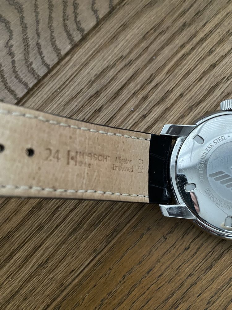 Zegarek Armani - stan idealny, skórzany pasek