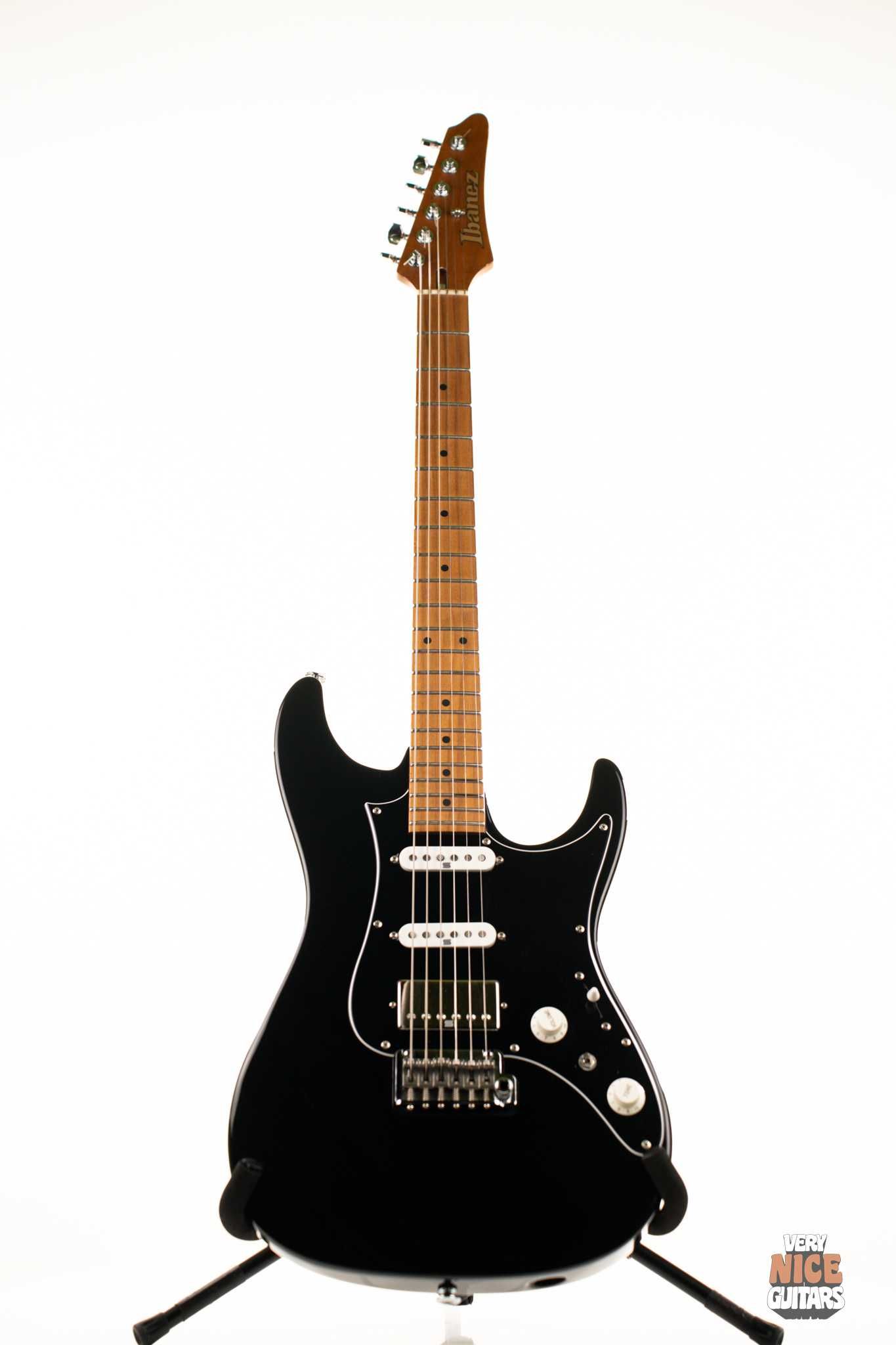 Ibanez AZ2204B Prestige