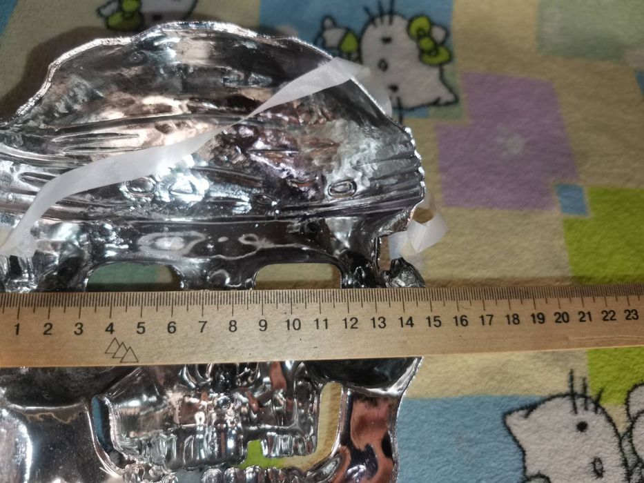 Маска пластиковая Пиратский череп в Серебряном цвете хэллоуин праздник