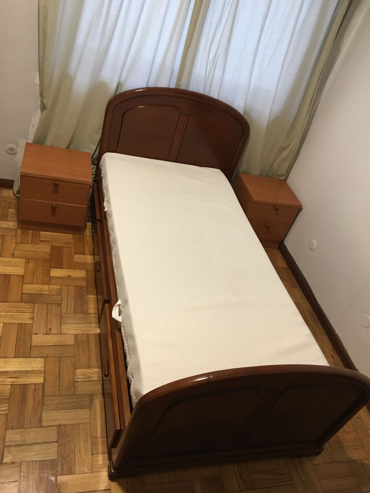 Vendo cama de solteiro