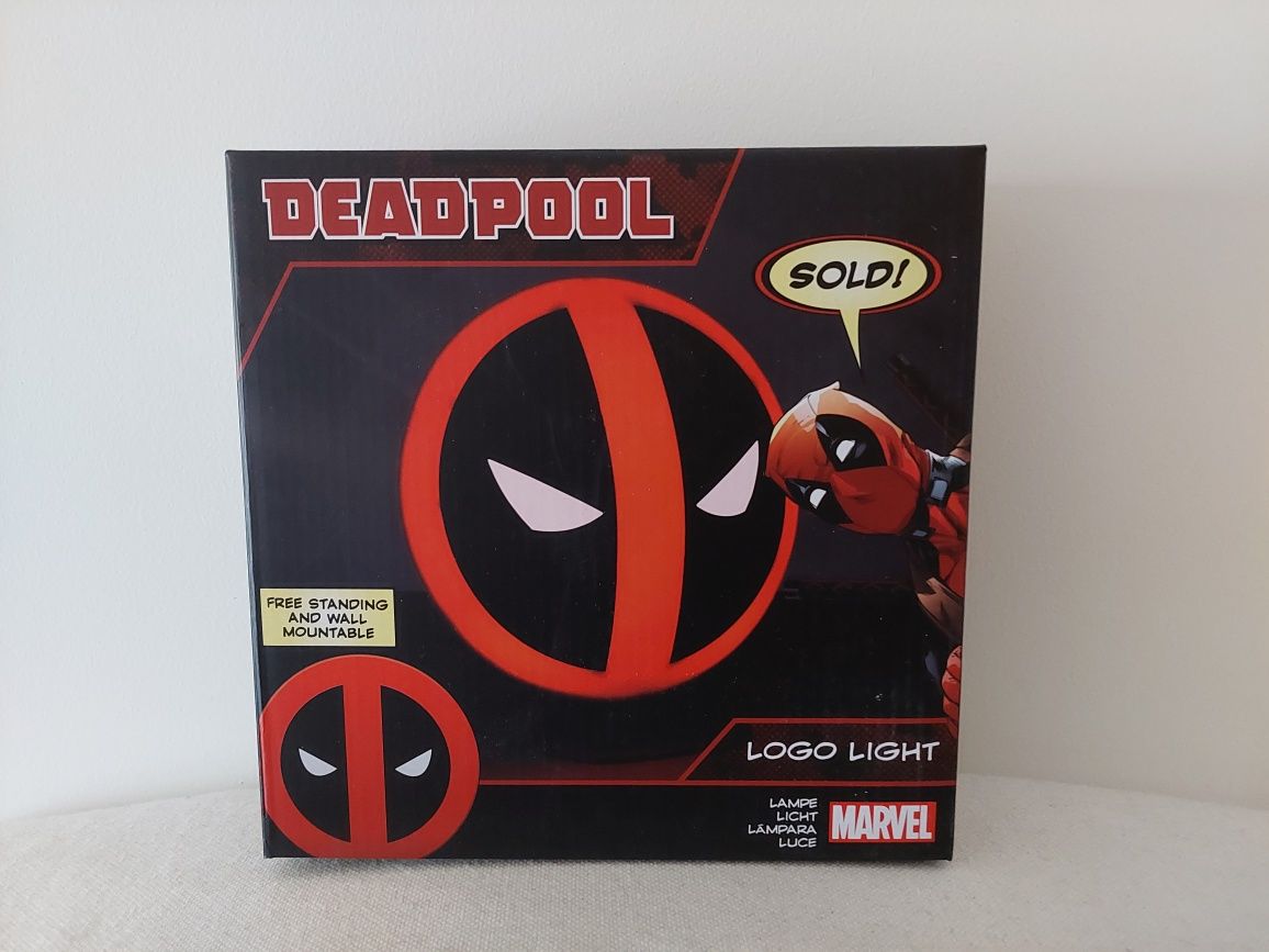Wolverine vs Deadpool