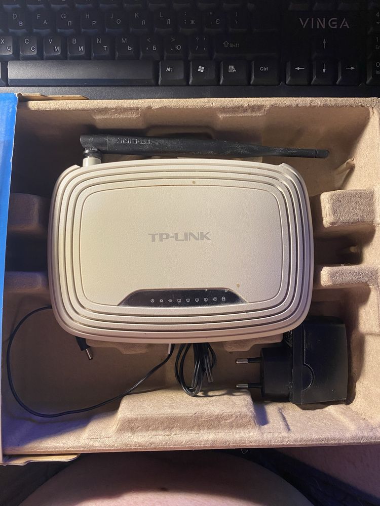 Продам WI- FI роутер б/у недорого