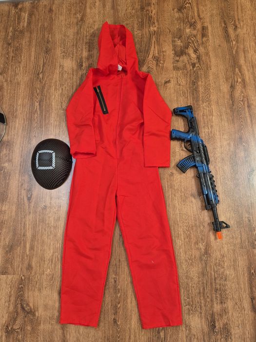 Strój z serialu „Squid Game” dla dziecka 7–9 lat + maska + karabin