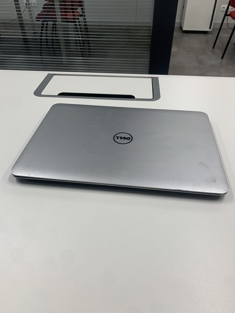 Ноутбук Dell XPS 15 9530 сенсорнрний i5 8/256 SSD