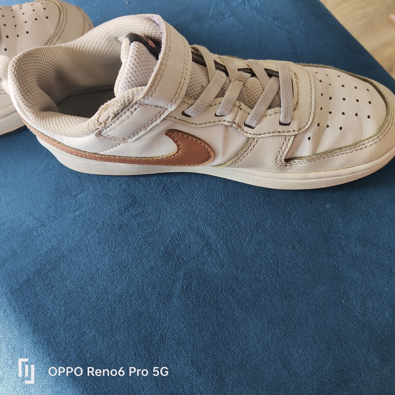 Buty Nike 33.5 białe