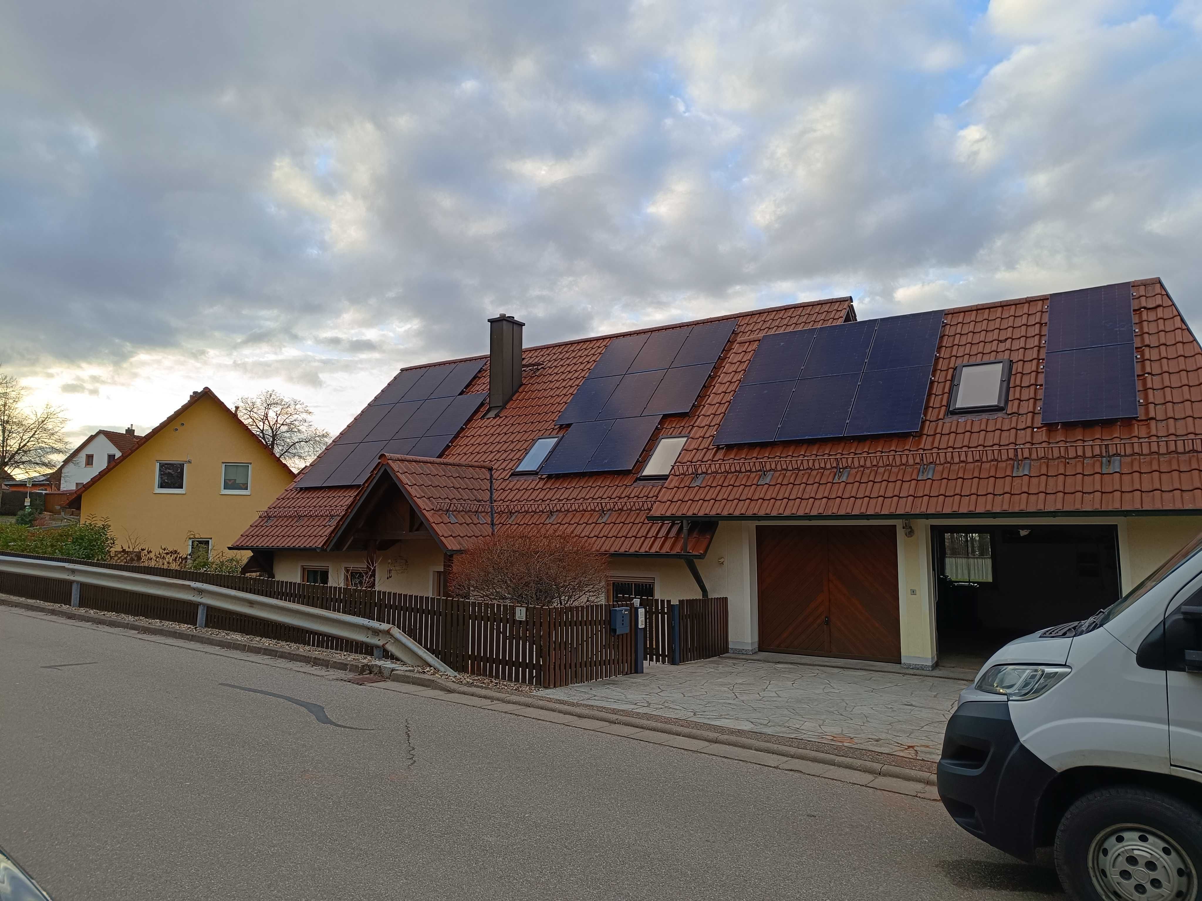 Malowanie Dachów ,Ogrodzeń,Elewacji ,fotowoltaika , korektory
