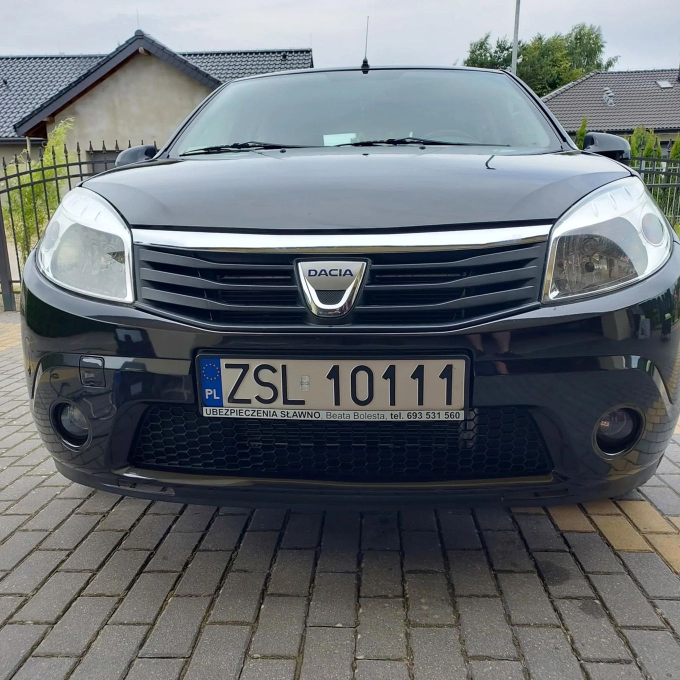 Dacia Sandero Sprzedam Dacię Sandero 1,6 rok produkcji 2009. PIERWSZY WŁAŚCICIEL