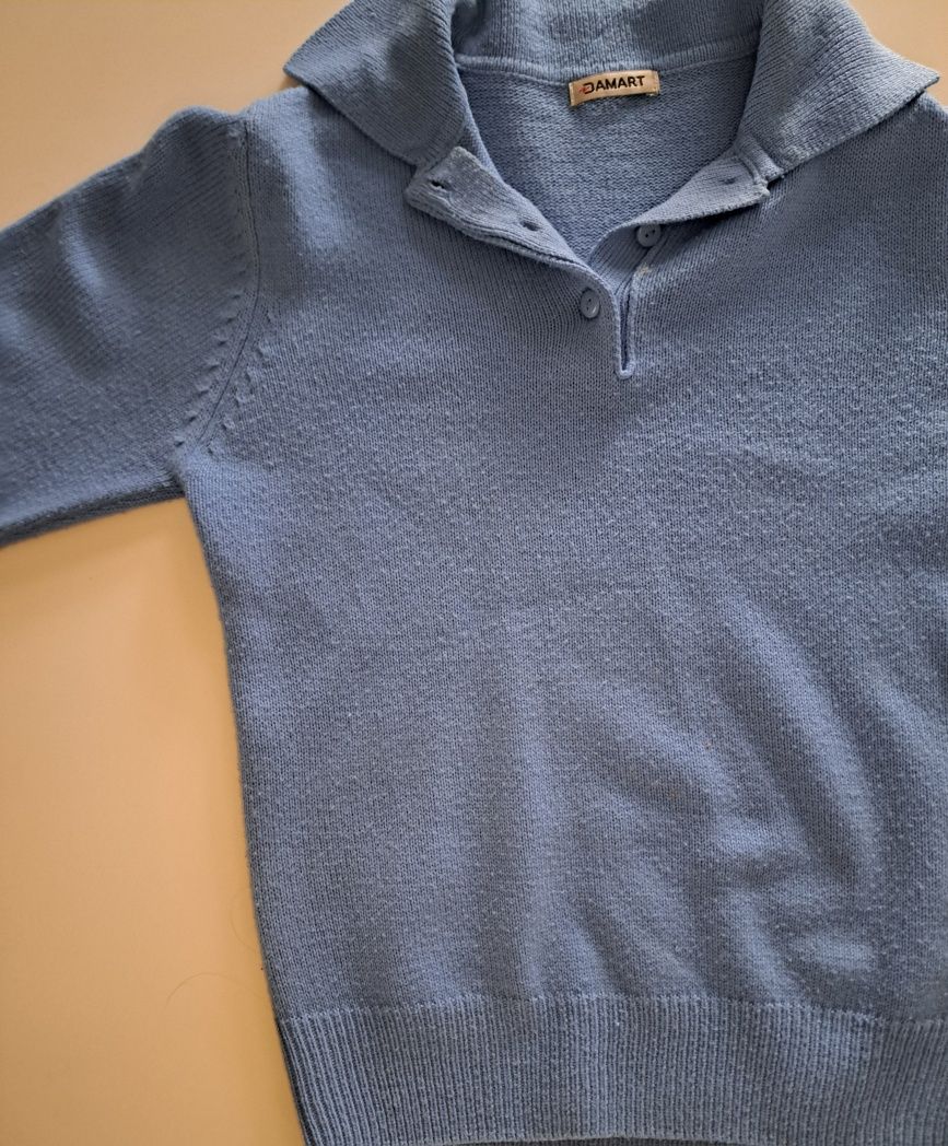 Sweter z kołnierzykiem niebieski
