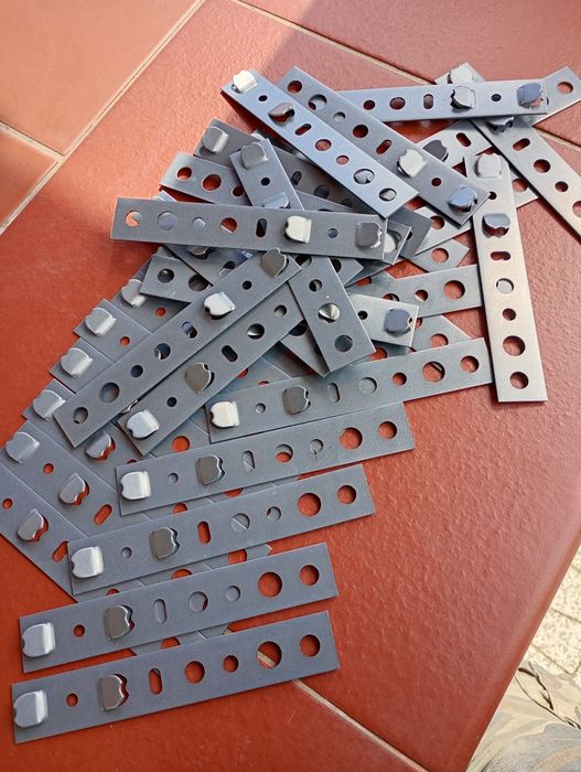 Kotwy do montażu okien pcv 46mm .42 sztuki