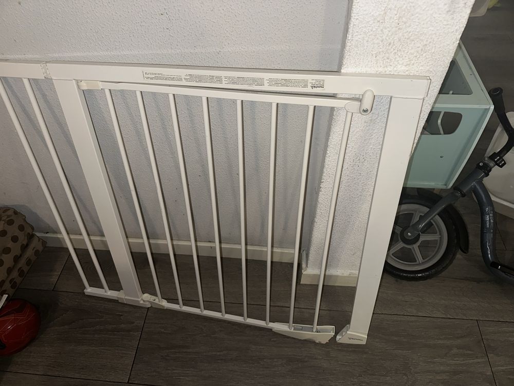 Grade de segurança com ajustes e extensao de 14 cm