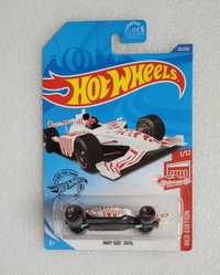 Indy 500 Oval Red Edition Hot Wheels