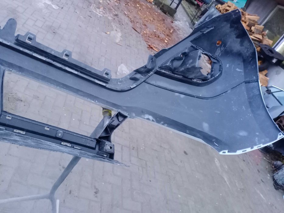 Передній бампер Dacia Duster 18-