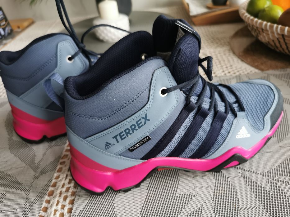 Nowe damskie buty Adidas