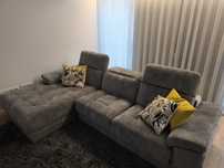Sofá com chaise long