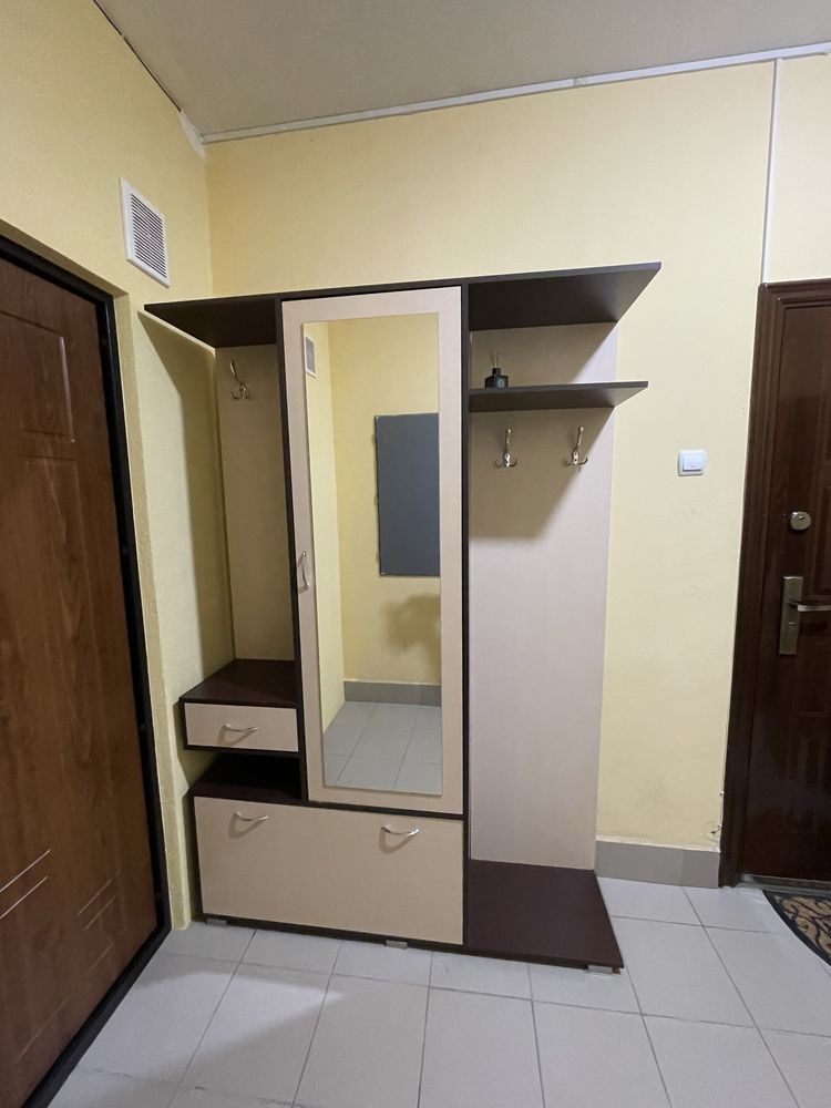 Продам прихожу в гарному стані