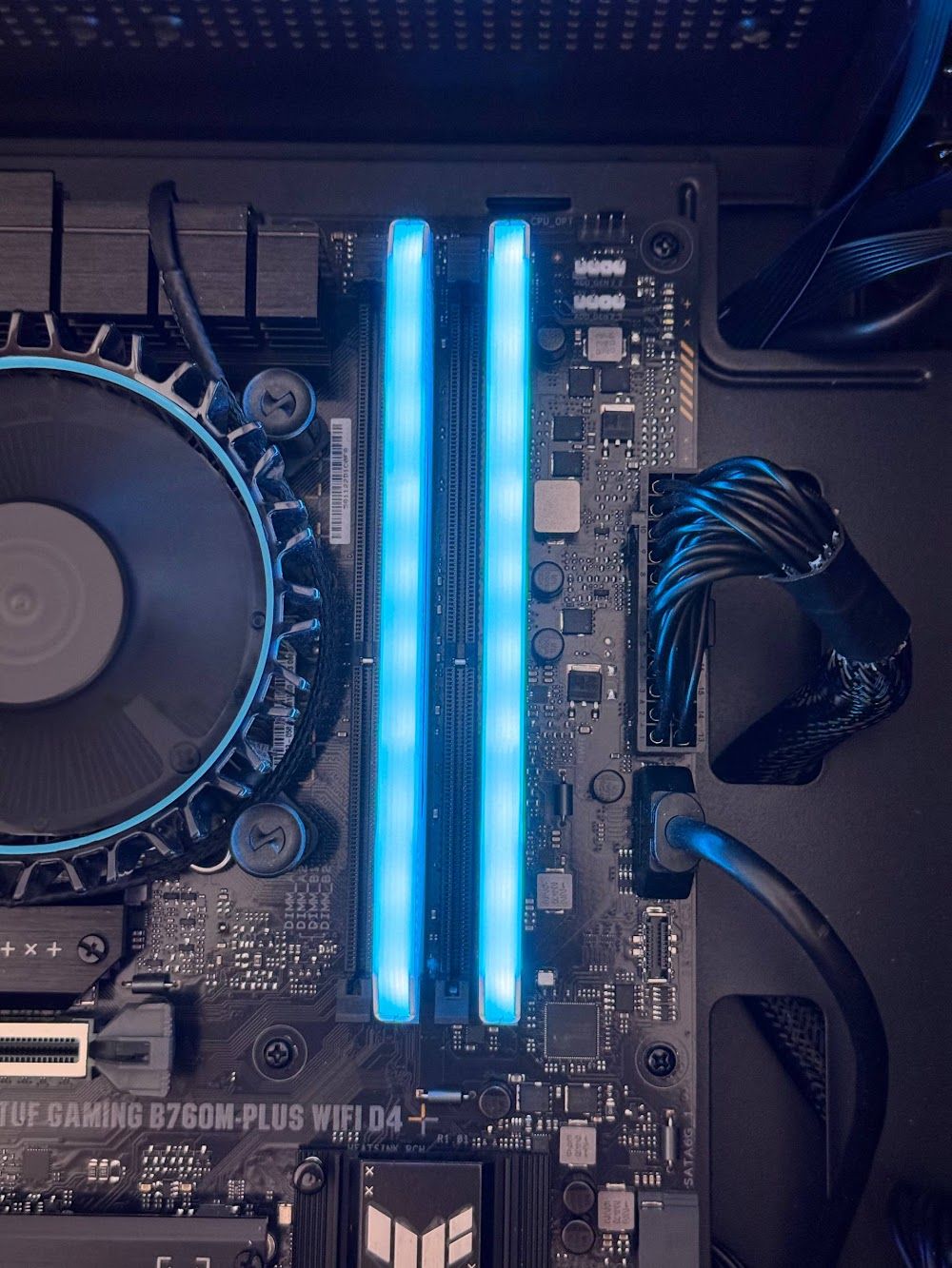 Оперативна памʼять Corsair VENGEANCE RGB PRO DDR4 DIMM (2×16GB) 3600Mz