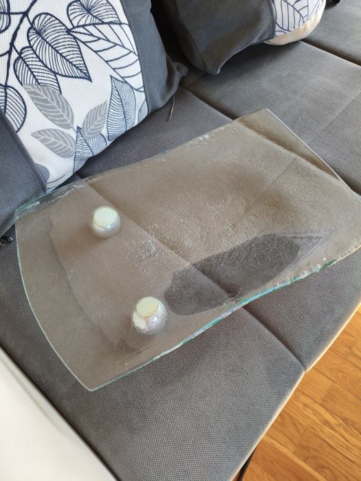 Fruteira em vidro italiano fosco com pernas redondas em metal