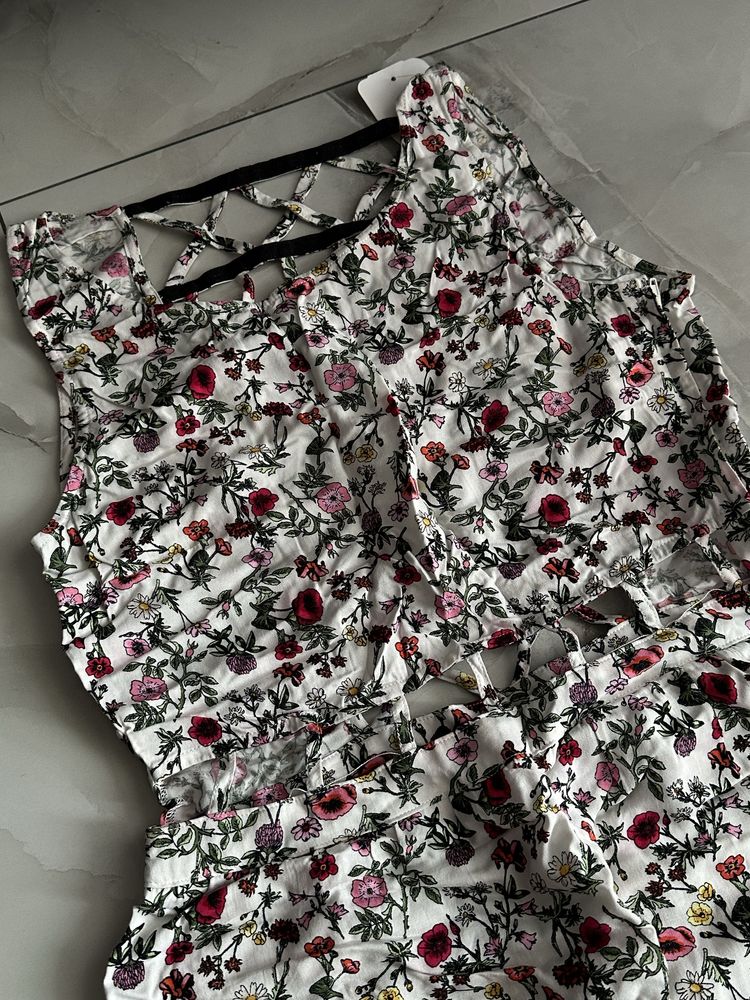Sprzedam sukienkę damską marki H&M ( rozmiar M )
