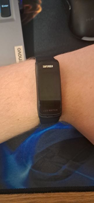Продам два Mi Band3 + Годинник Skmei в подарунок