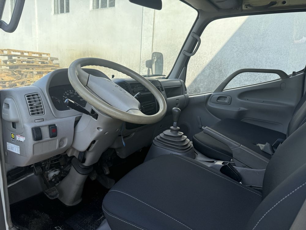 Toyota dyna basculante