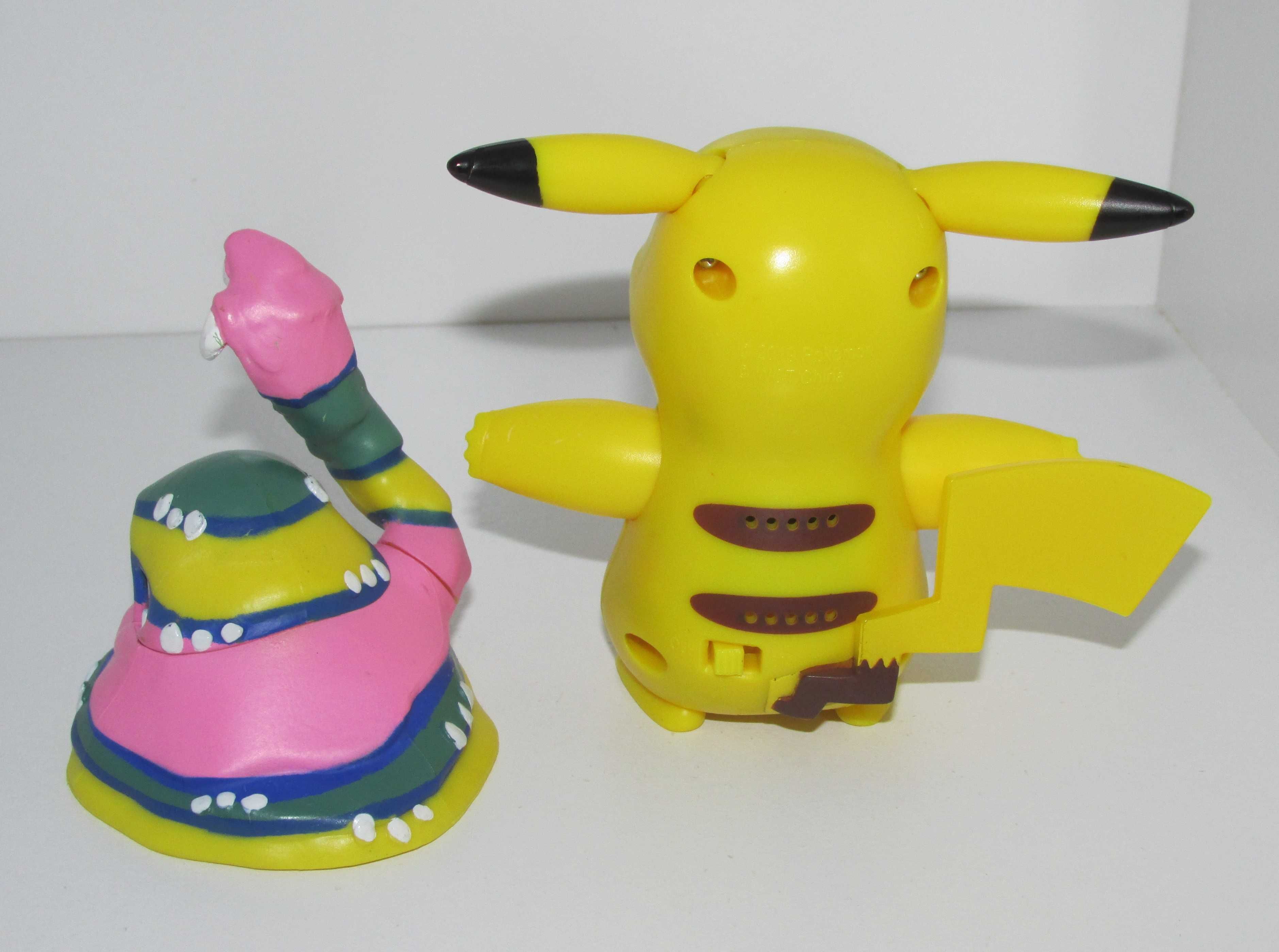 Pokemon Alolan Muk Articulado + Pikachu eletronico com sensores