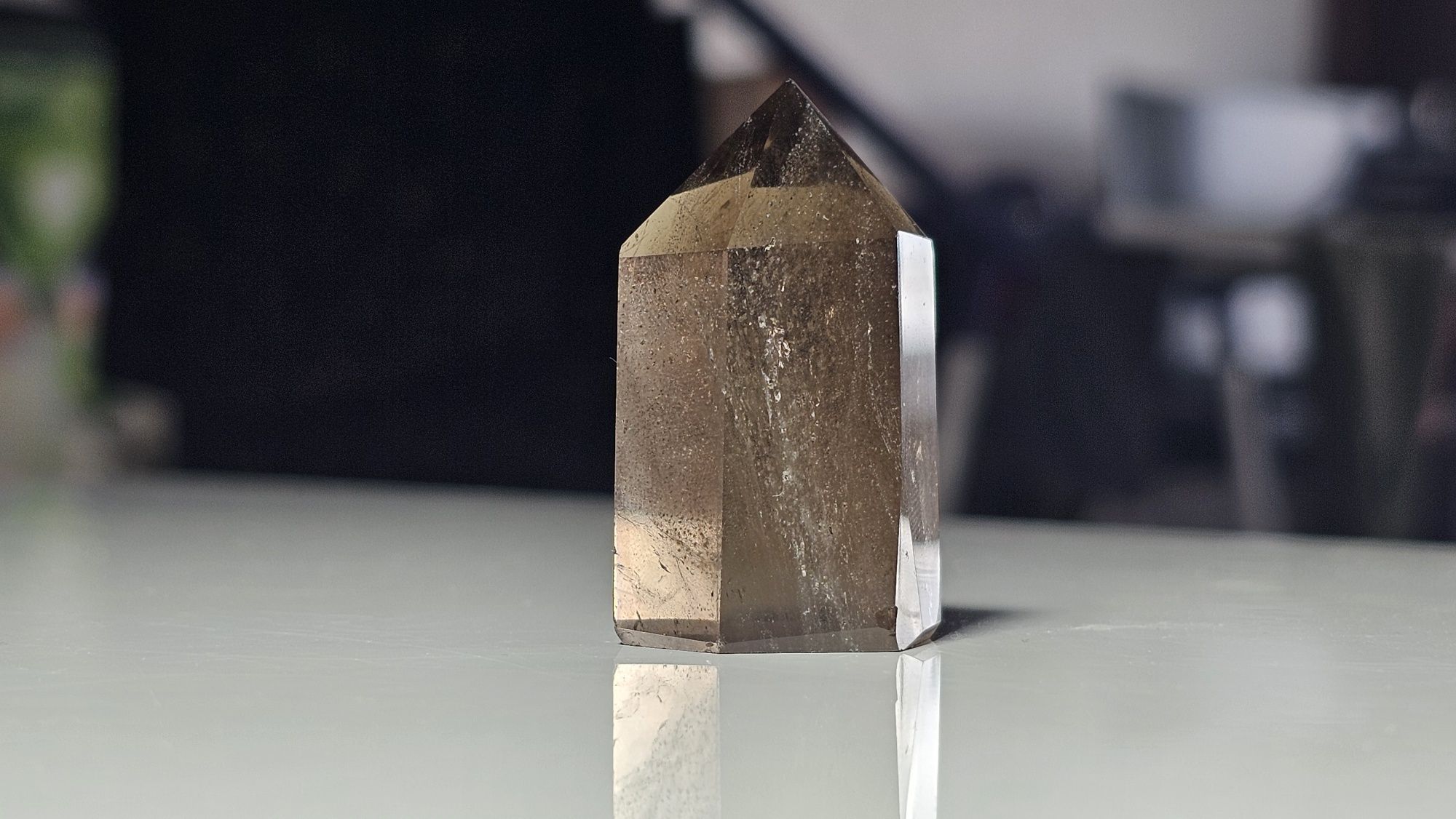 Kwarc dymny 33g obelisk